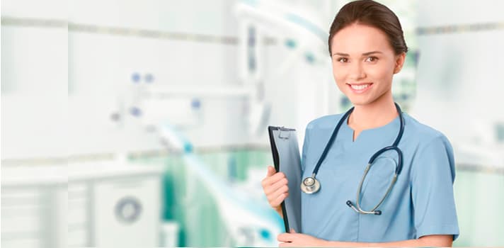 Atención de enfermería y cuidado personalizado en domicilio u hospital